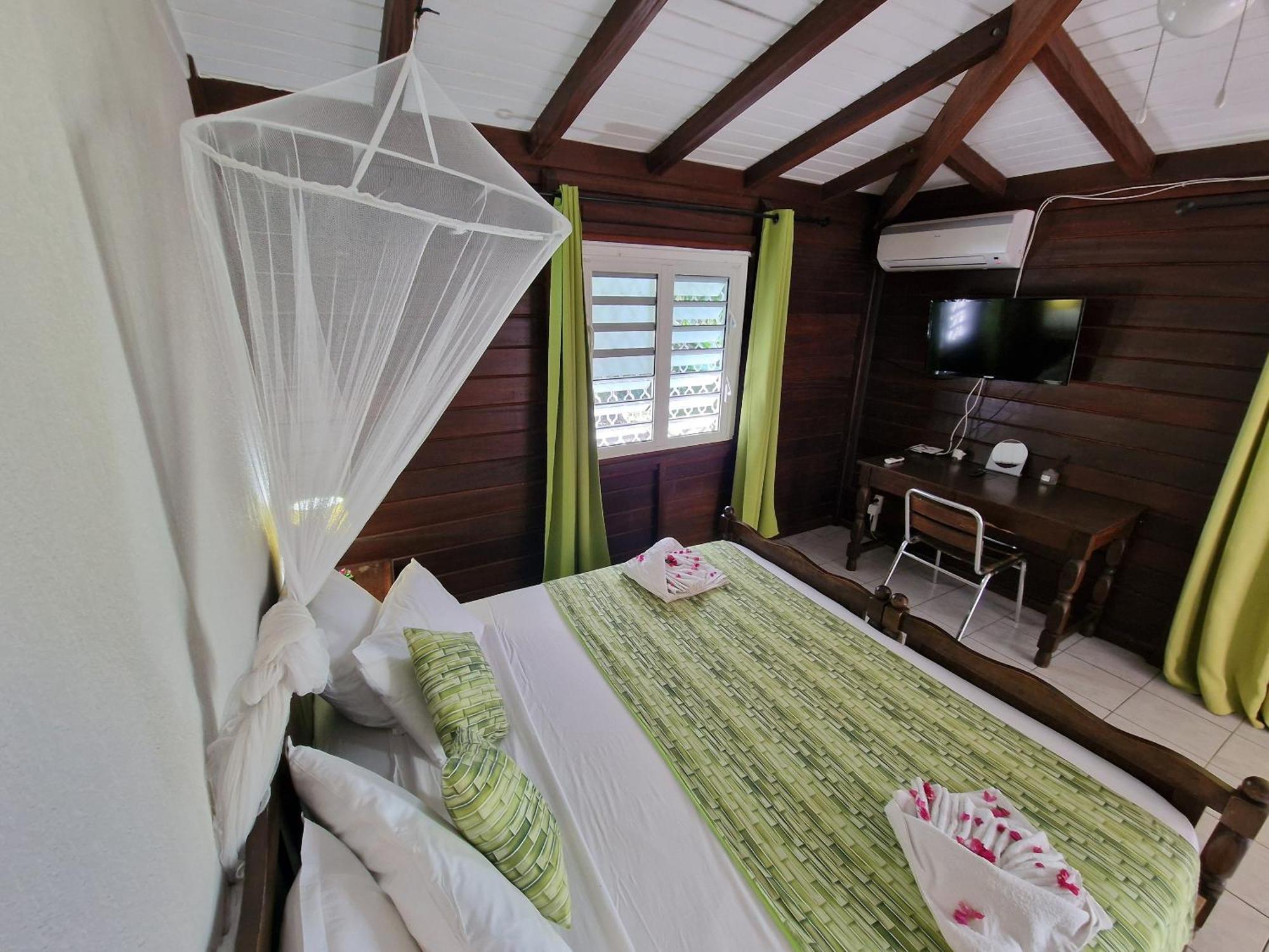 La Colline Verte Deshaies Chambre photo