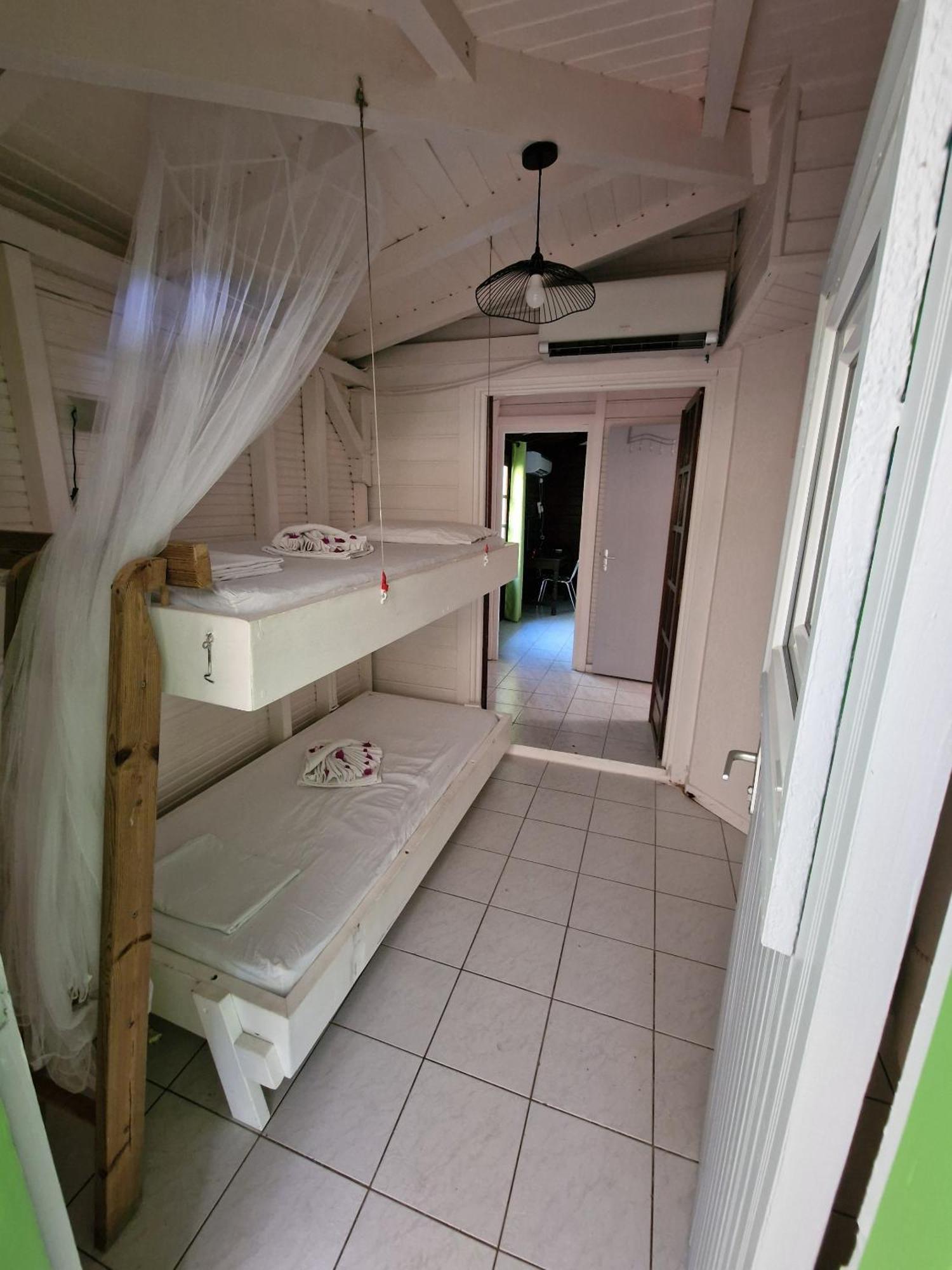 La Colline Verte Deshaies Chambre photo